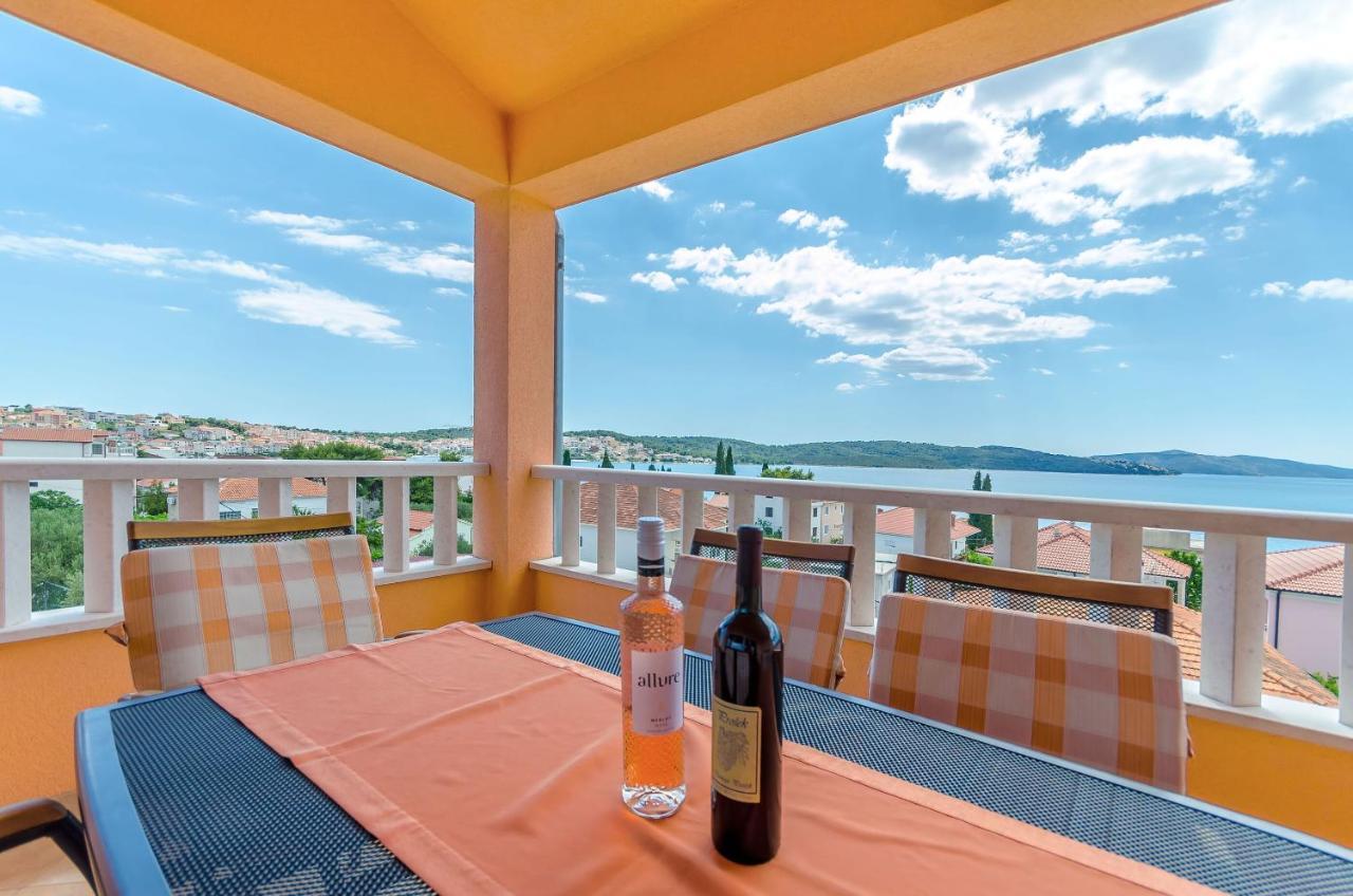 Apartments Melita Трогир Экстерьер фото