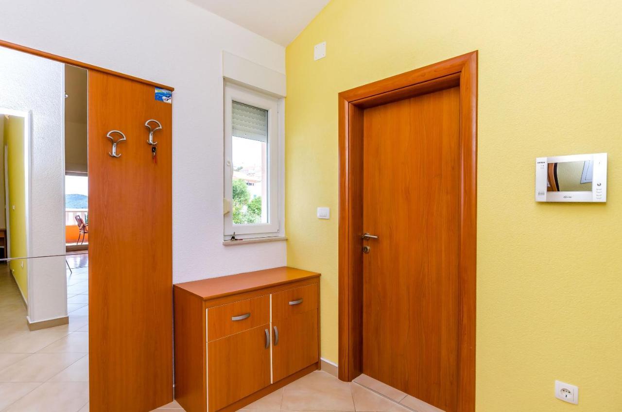 Apartments Melita Трогир Экстерьер фото