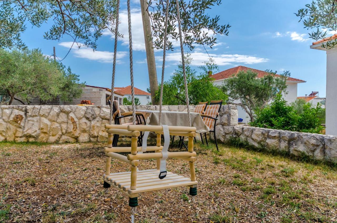 Apartments Melita Трогир Экстерьер фото